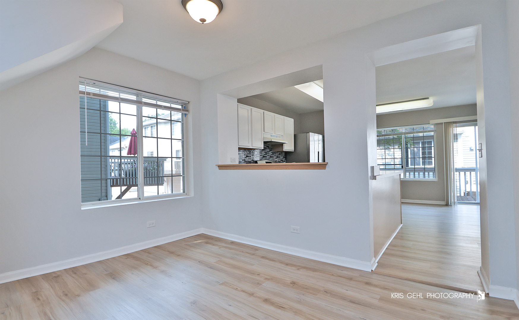 321 W Whispering Oaks Lane
