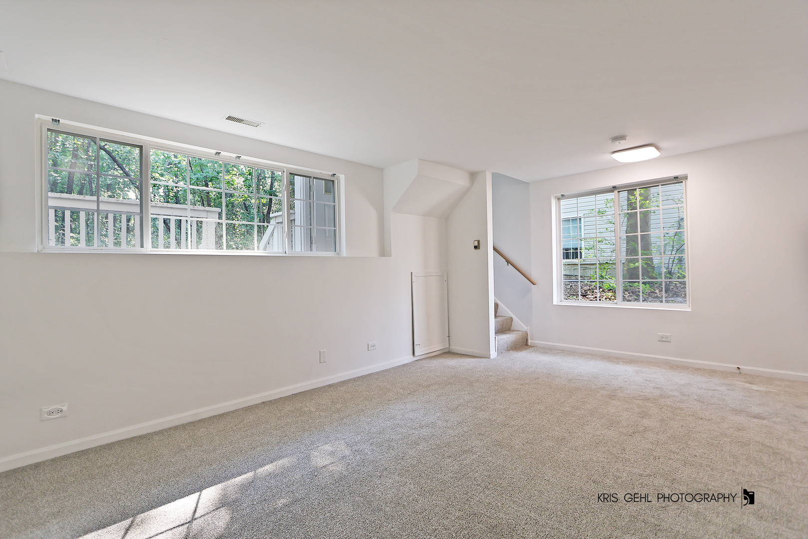 321 W Whispering Oaks Lane