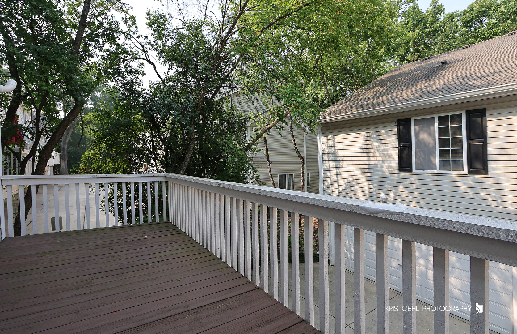 321 W Whispering Oaks Lane