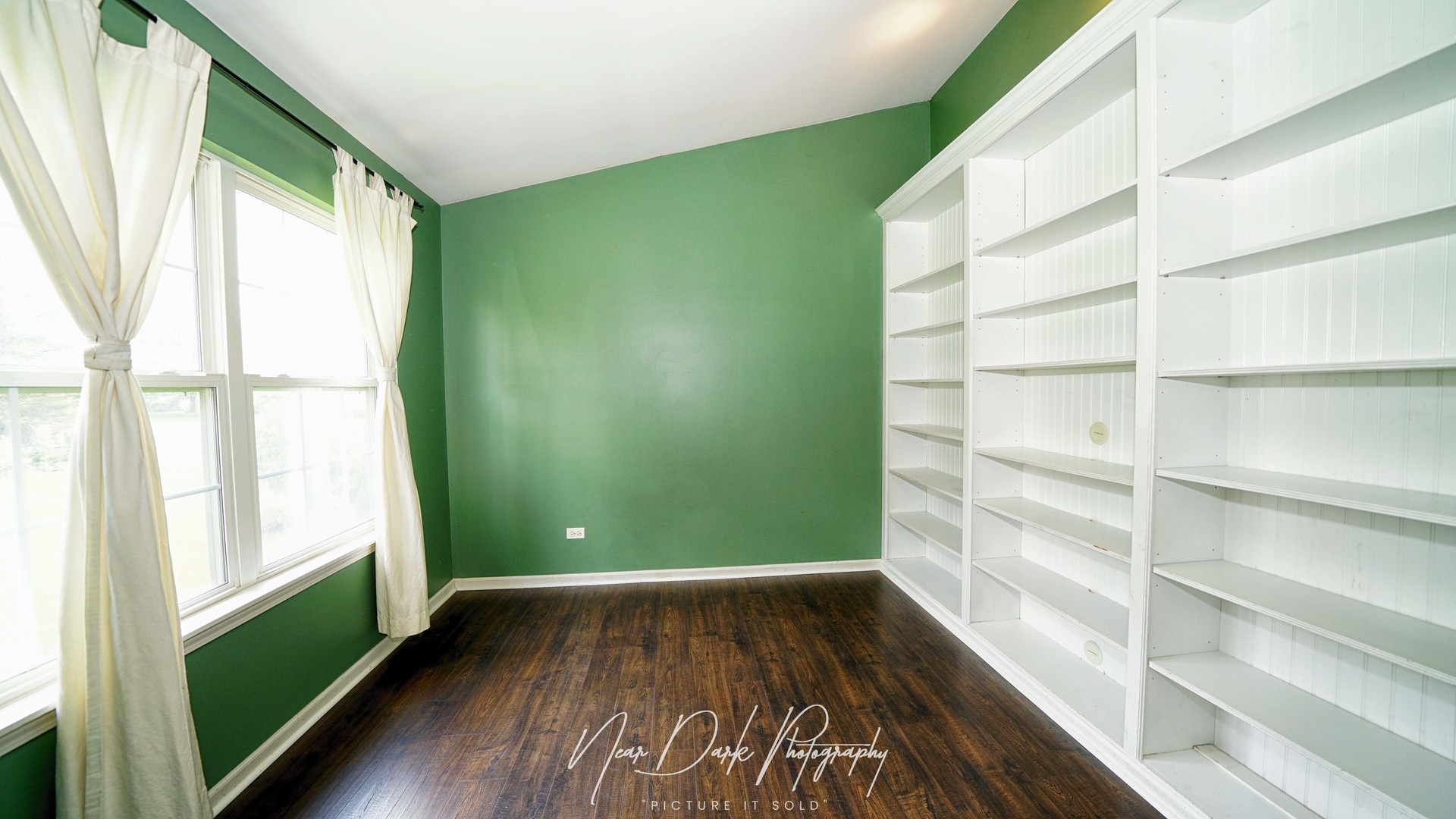 1203 N NATURE Court