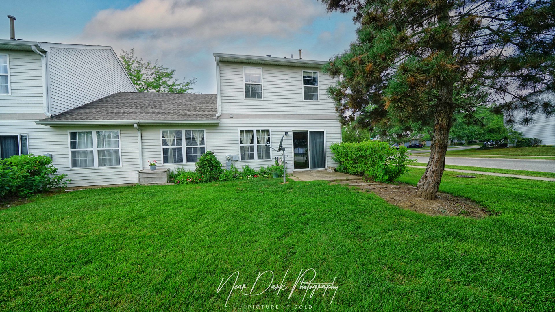 1203 N NATURE Court