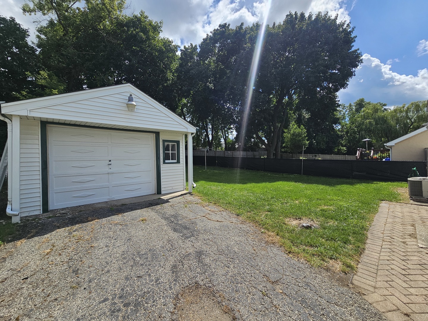 275 N Seymour Avenue