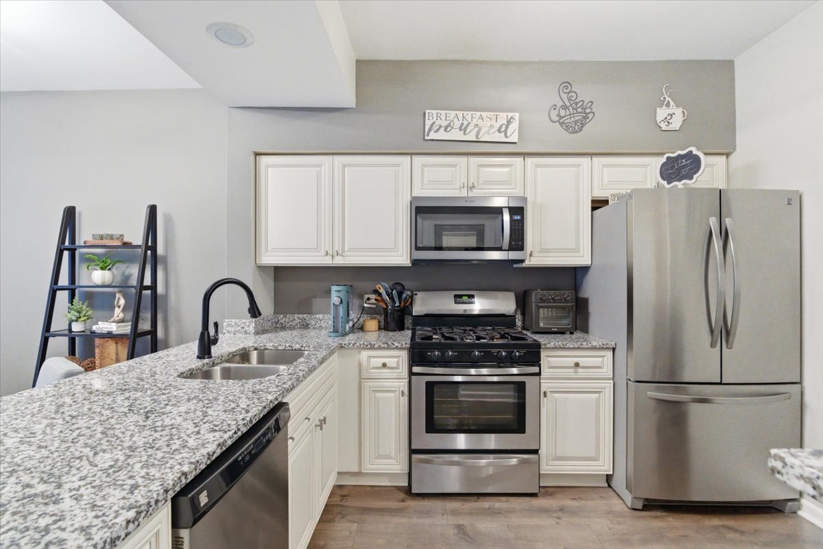 1389 S Candlestick Way