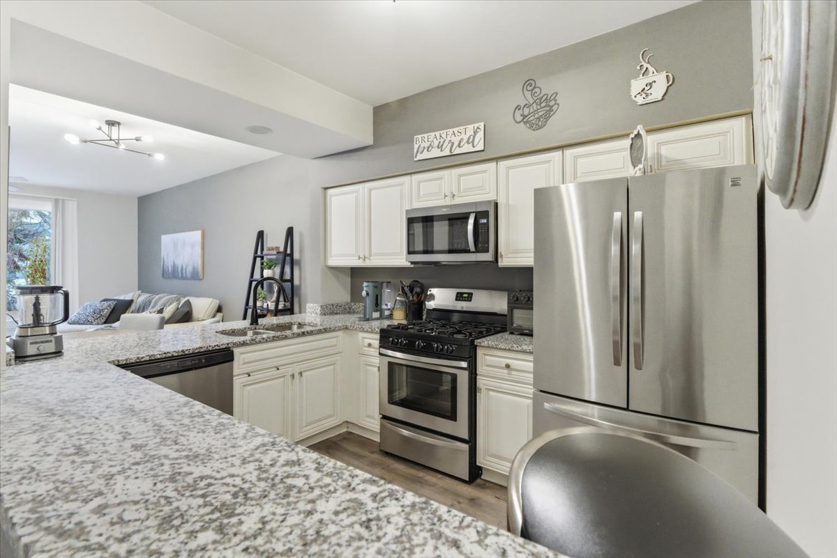 1389 S Candlestick Way