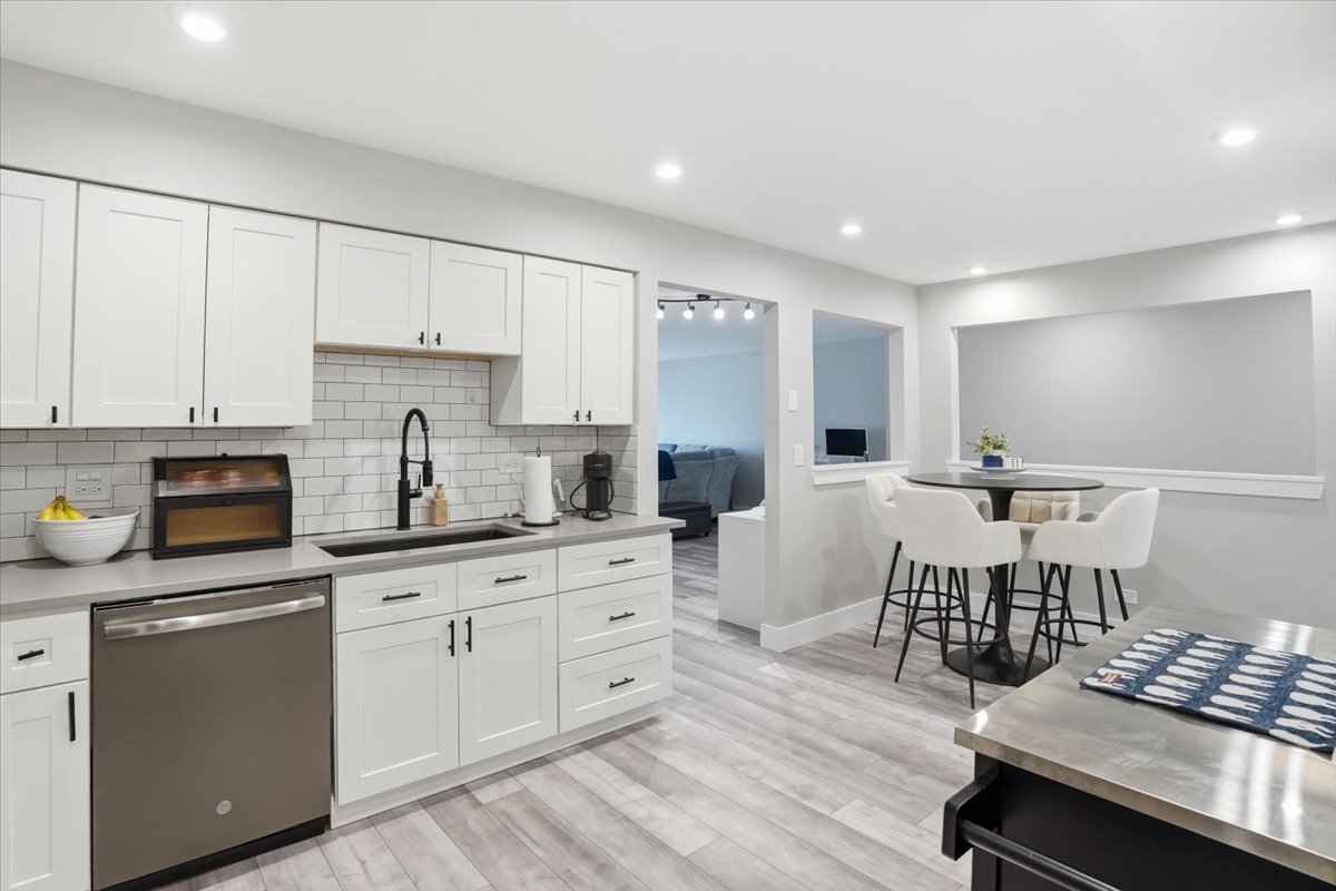 7 Adams Court Unit: A