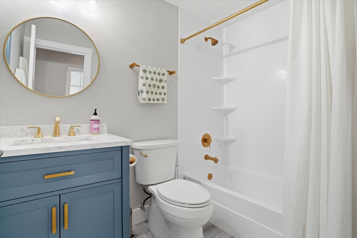 7 Adams Court Unit: A