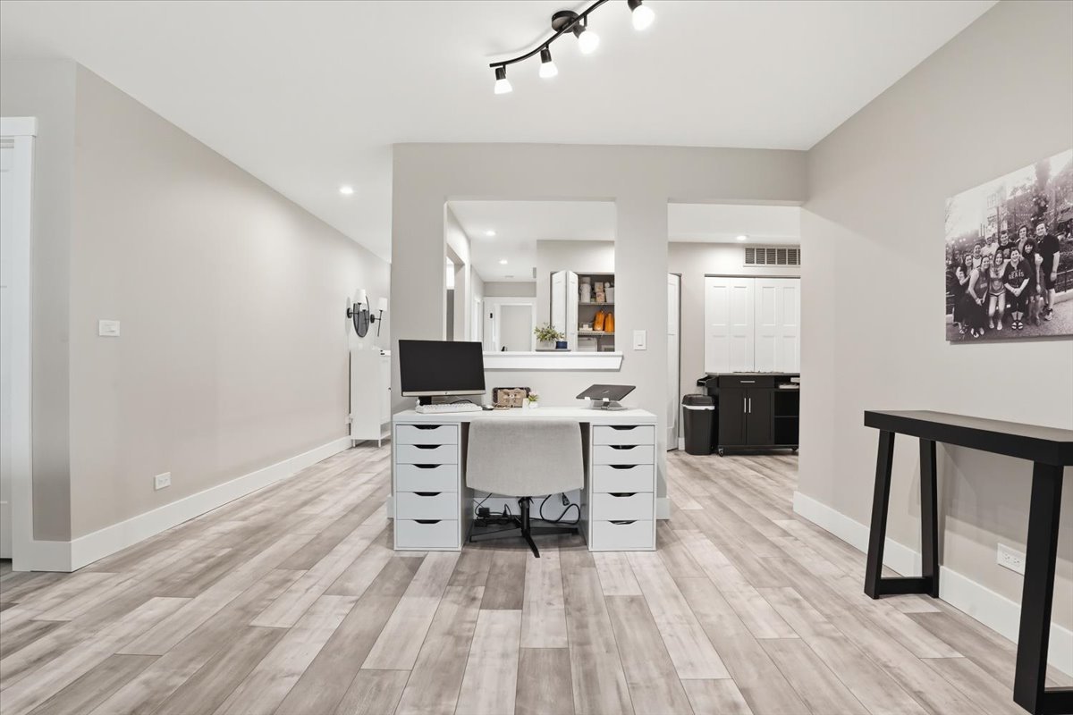 7 Adams Court Unit: A