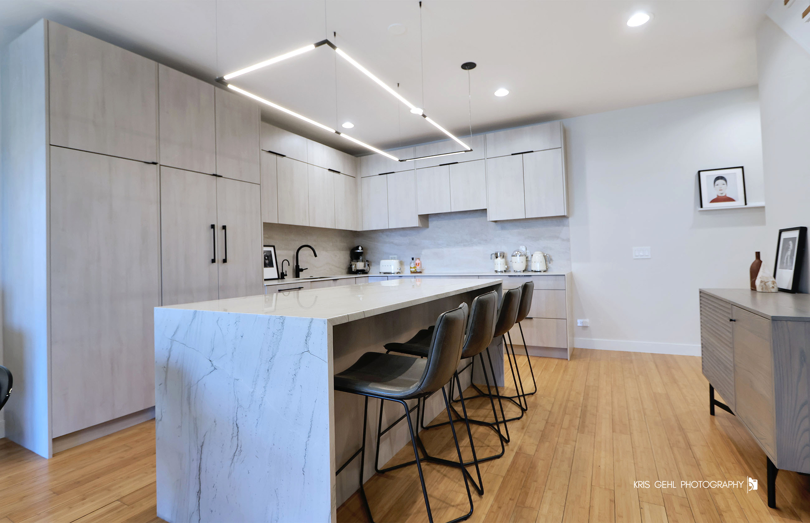 1555 N Talman Avenue Unit: 3D