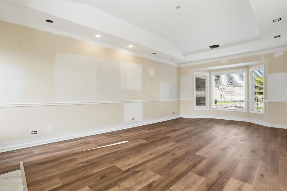 1204 Chatham Court Unit: 1204