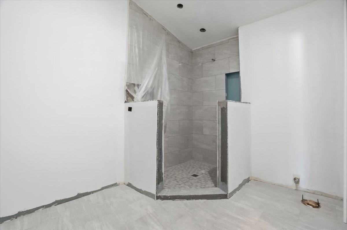 1204 Chatham Court Unit: 1204