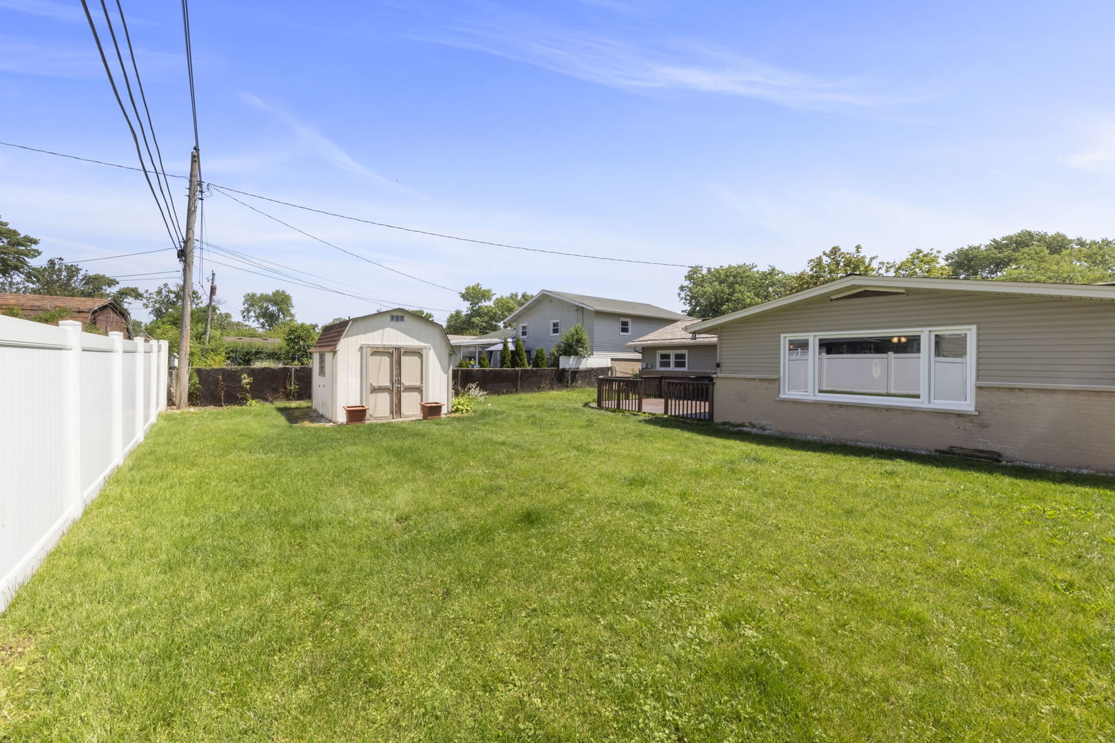 15200 Oxford Drive