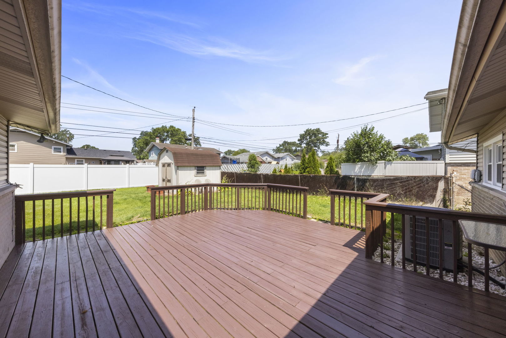 15200 Oxford Drive