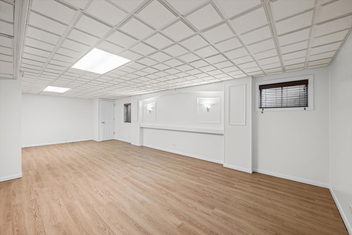2421 Madiera Court