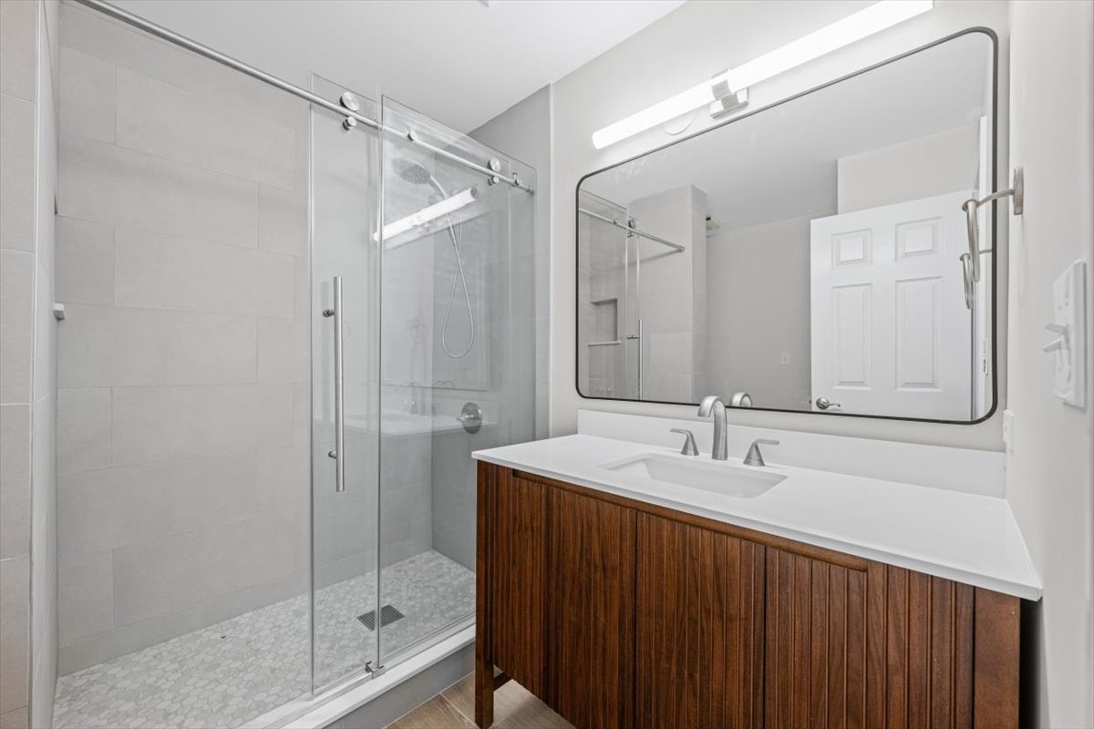 2421 Madiera Court