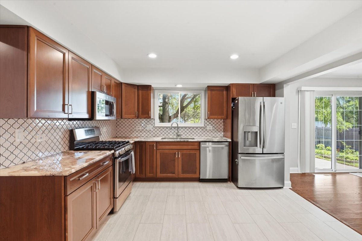 1284 Regent Drive
