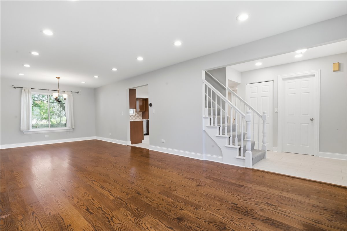 1284 Regent Drive