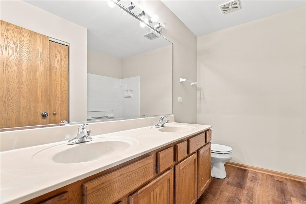570 W Kristina Lane