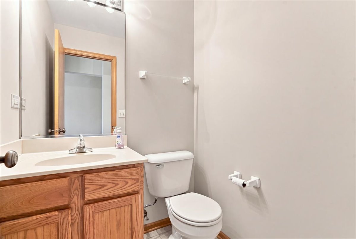 570 W Kristina Lane