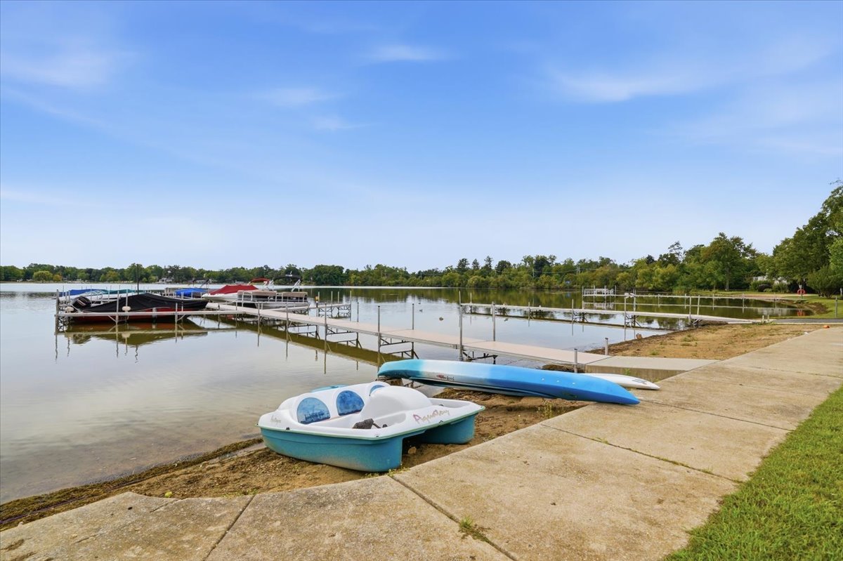 674 Shoreline Drive