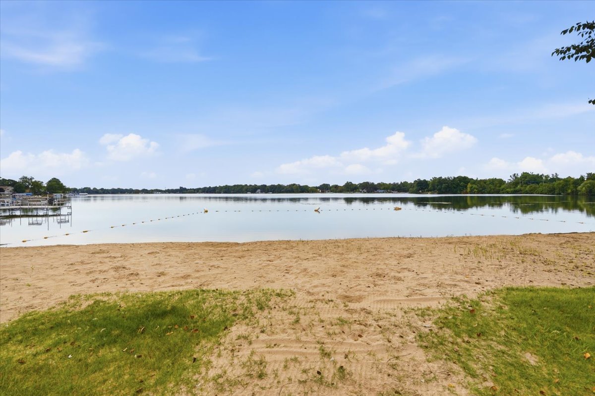 674 Shoreline Drive
