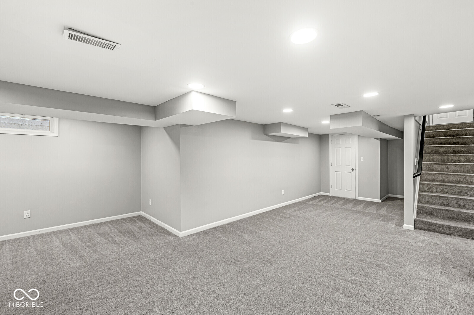 5301 Boulevard Place