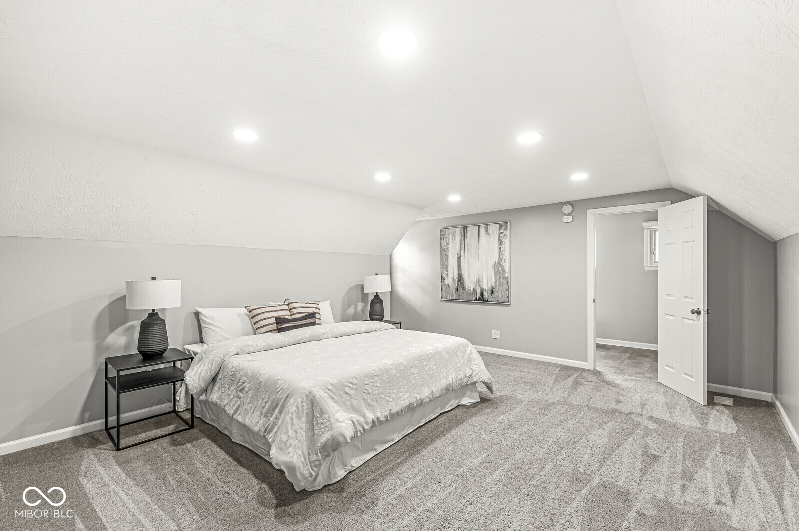 5301 Boulevard Place