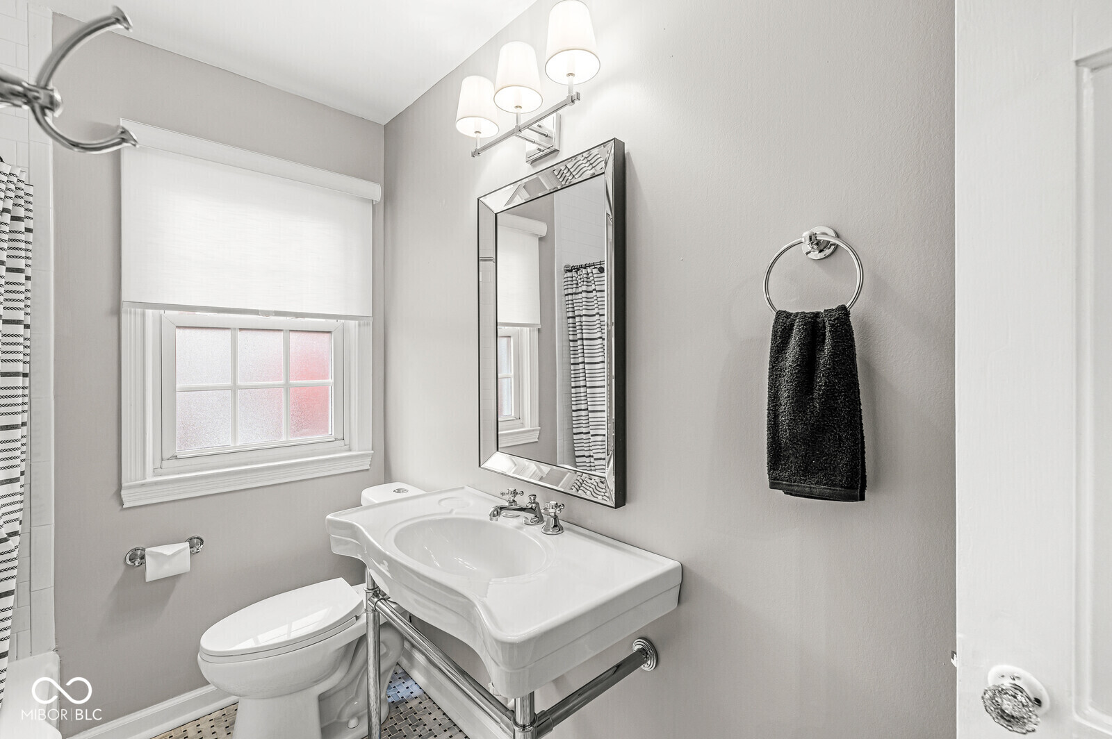 5301 Boulevard Place