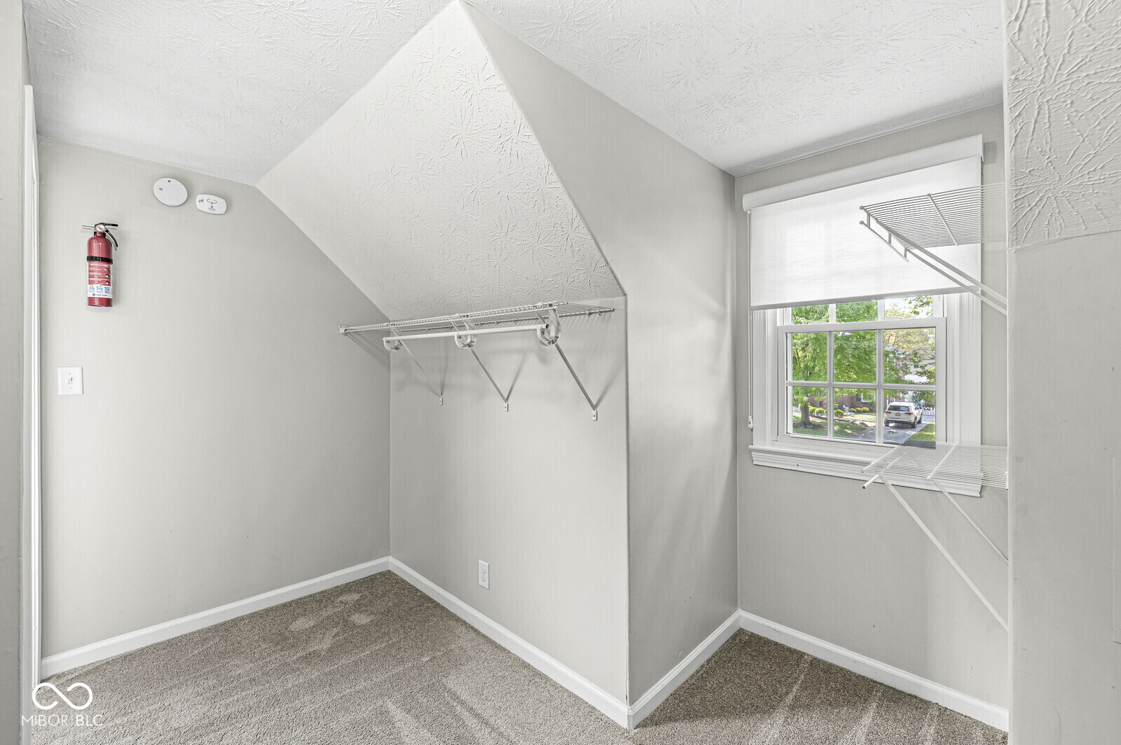 5301 Boulevard Place