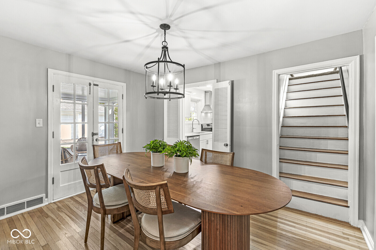 5301 Boulevard Place