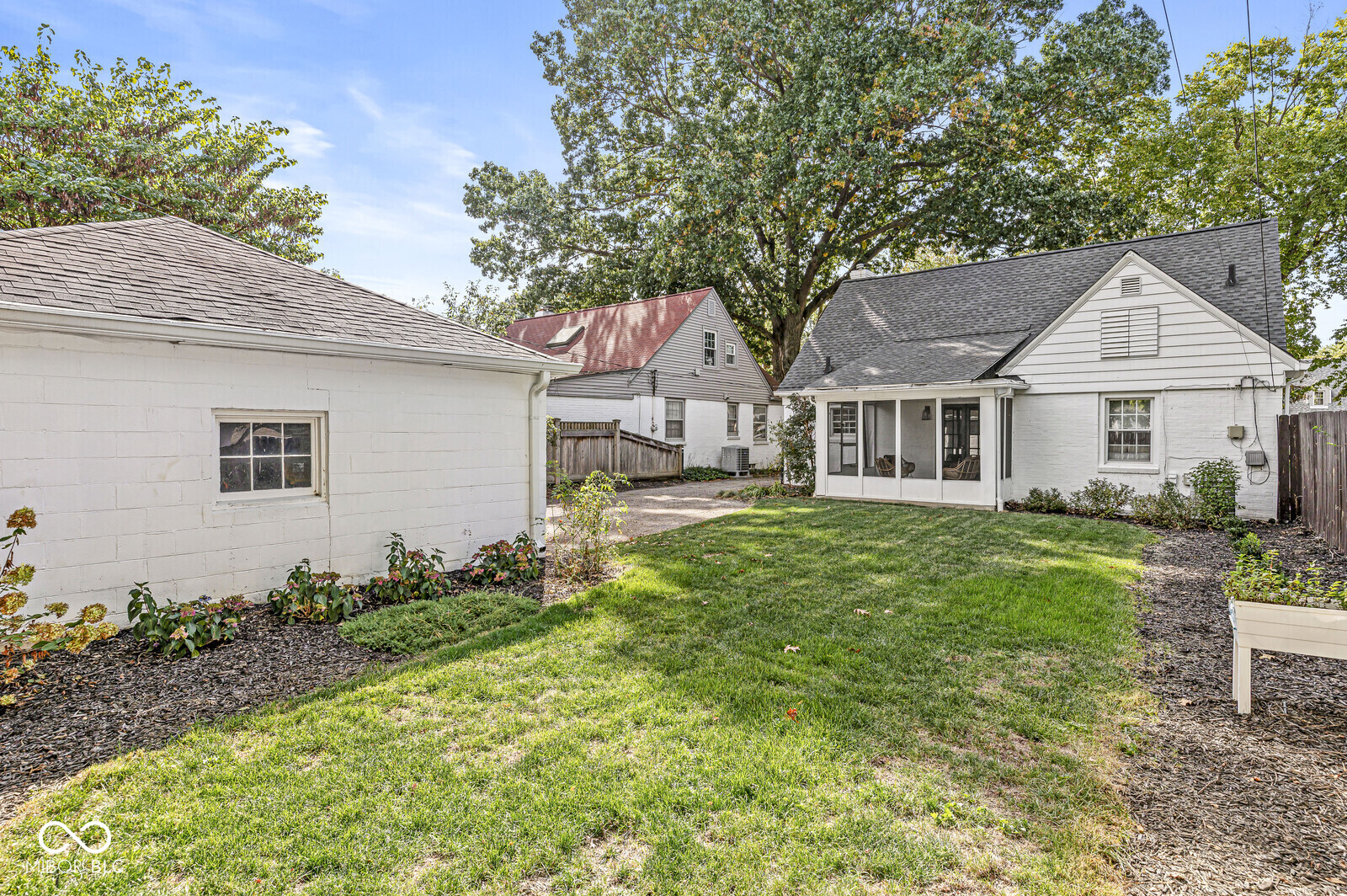 5301 Boulevard Place