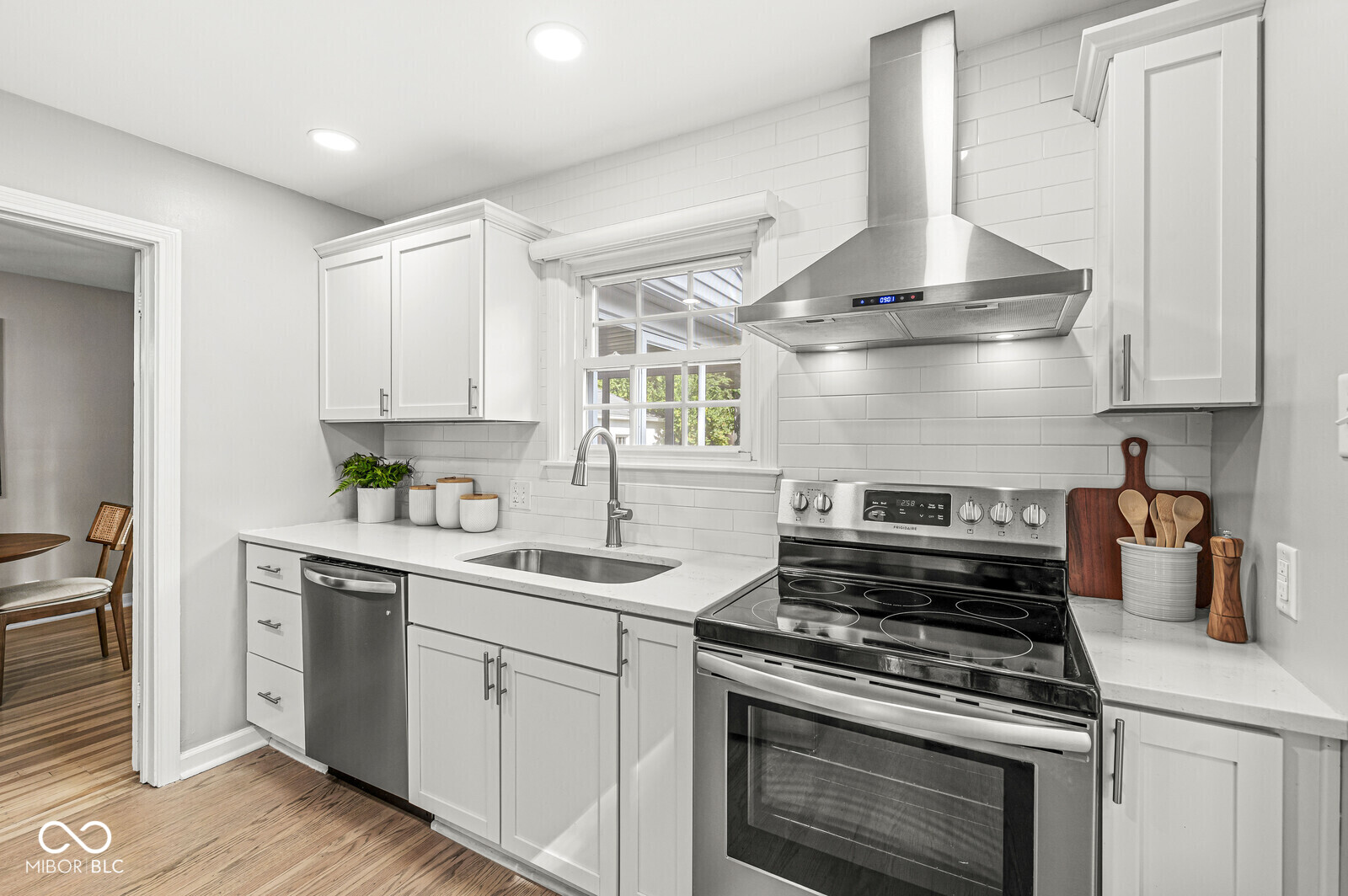 5301 Boulevard Place