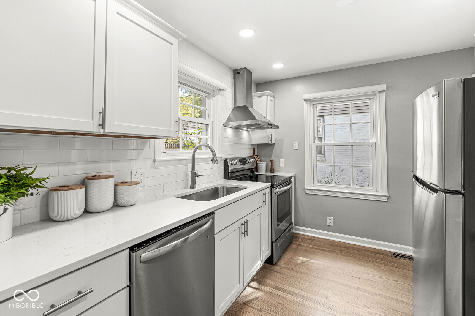 5301 Boulevard Place