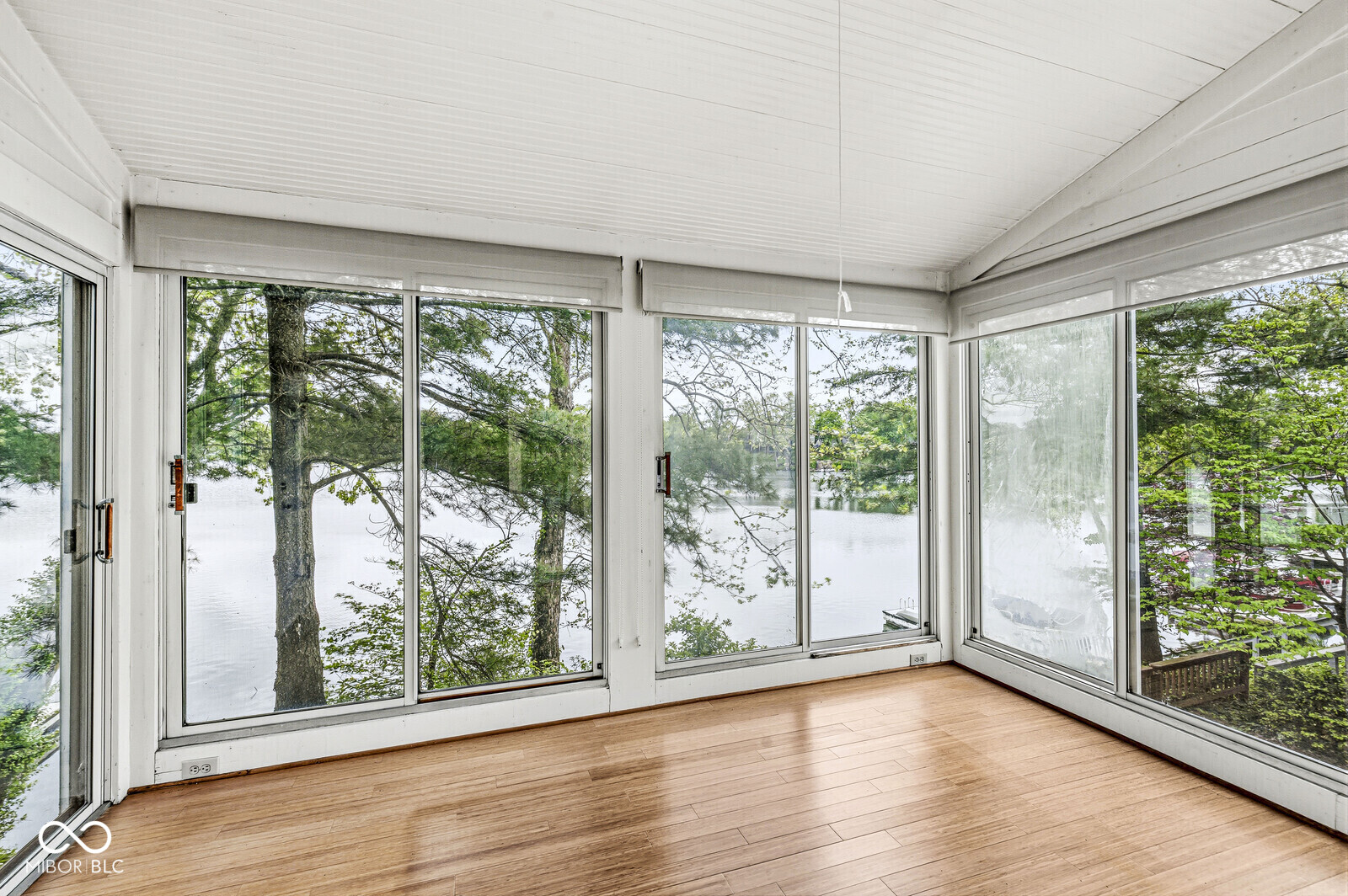3307 Bay Road North Drive