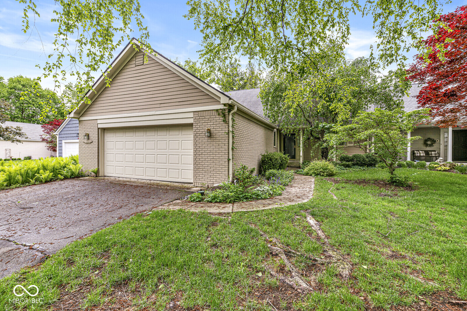 3307 Bay Road North Drive