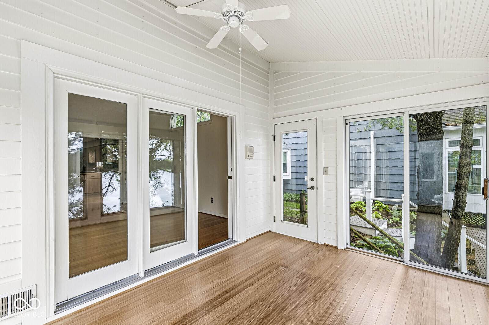 3307 Bay Road North Drive