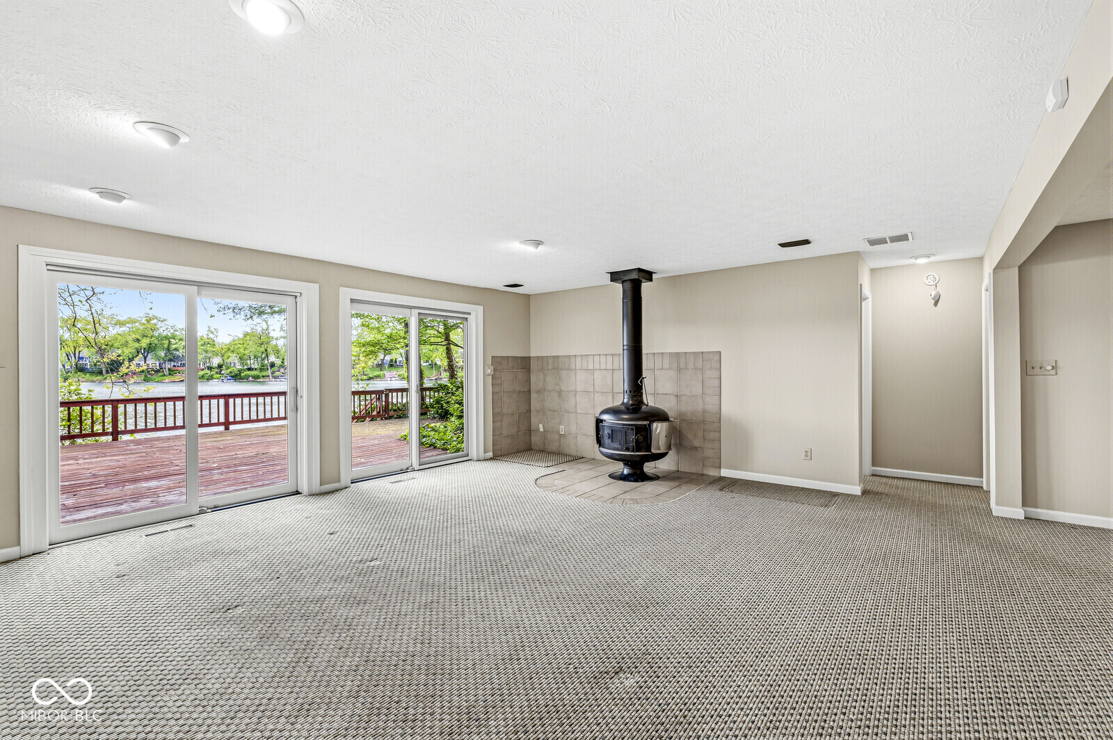 3307 Bay Road North Drive