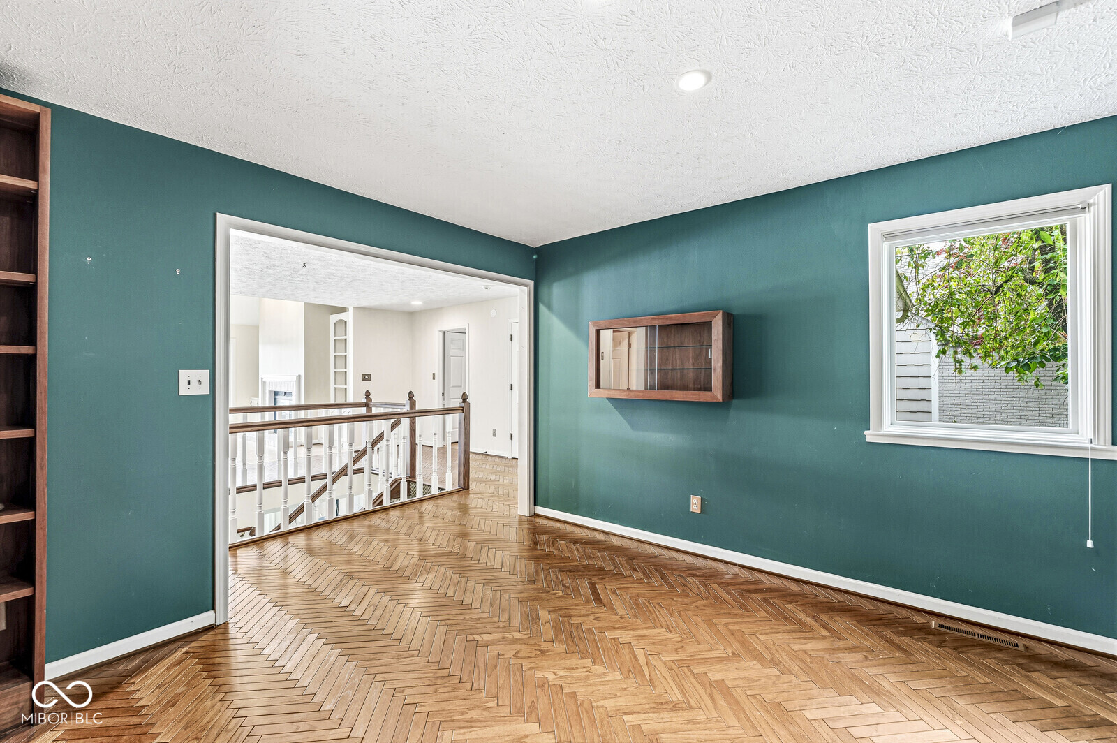 3307 Bay Road North Drive