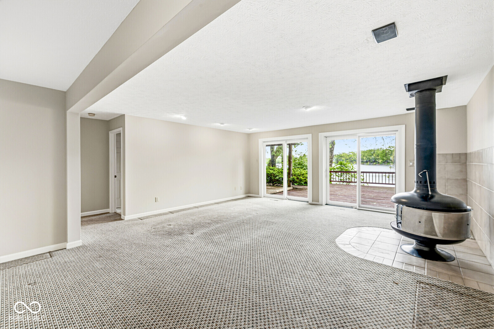 3307 Bay Road North Drive