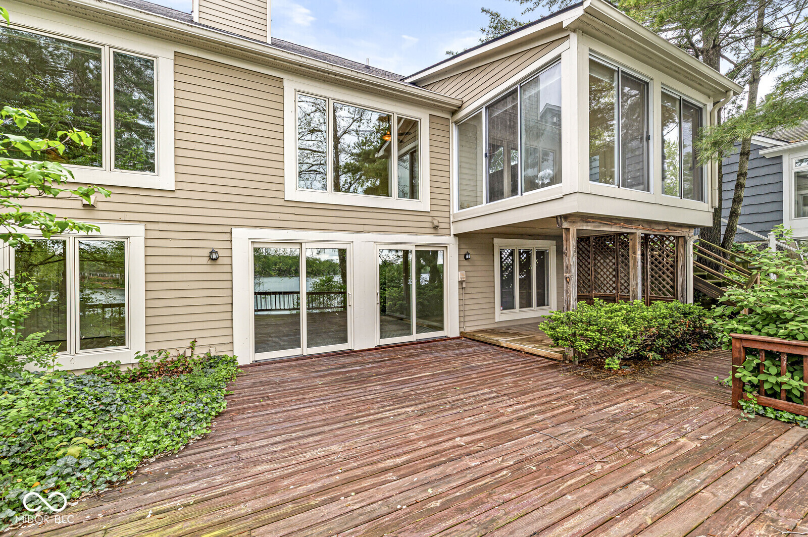 3307 Bay Road North Drive