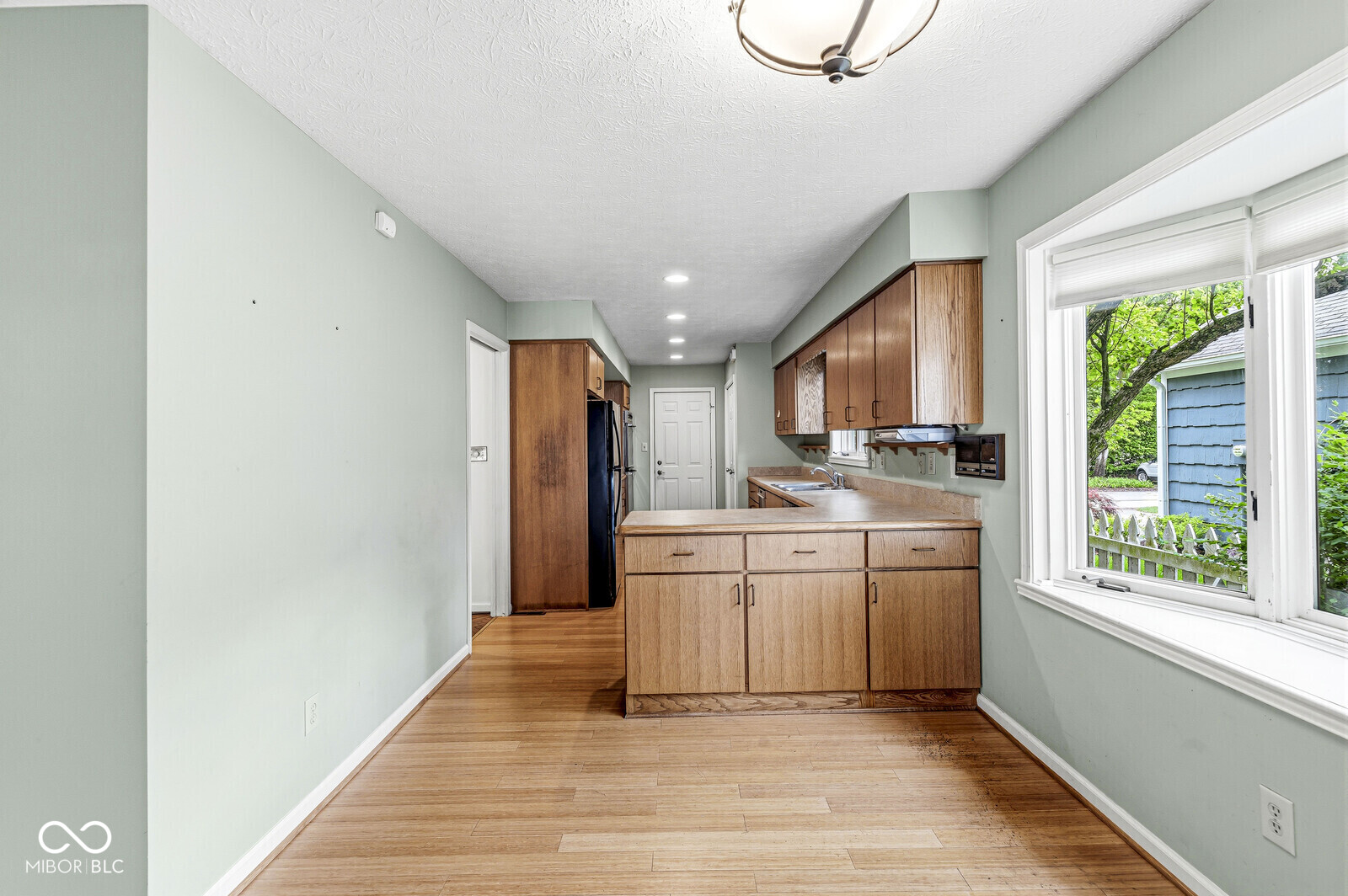 3307 Bay Road North Drive