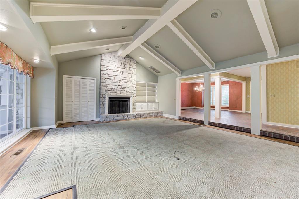 1433 Glenbrook Drive