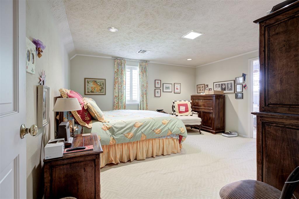 1433 Glenbrook Drive