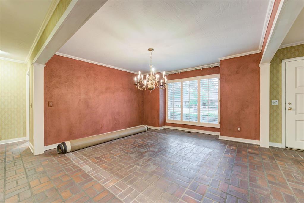 1433 Glenbrook Drive
