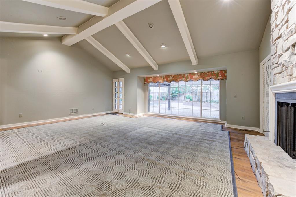 1433 Glenbrook Drive