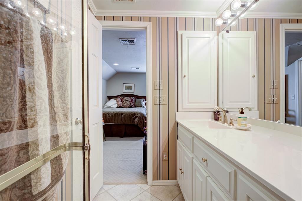 1433 Glenbrook Drive