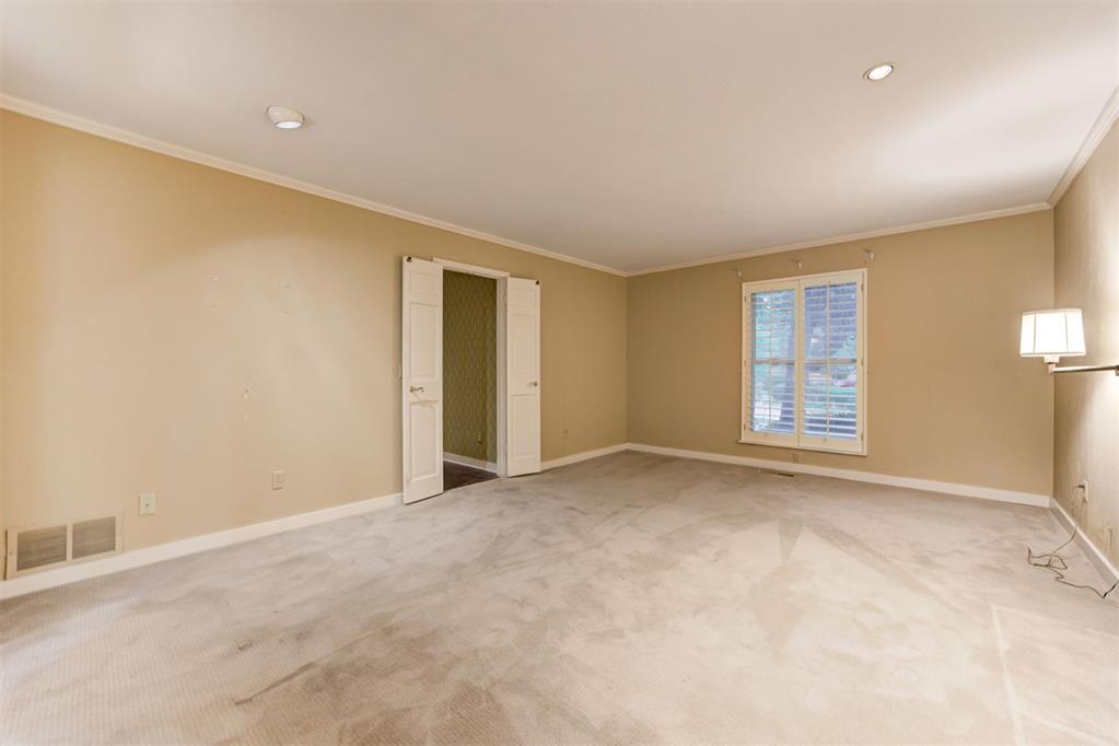 1433 Glenbrook Drive