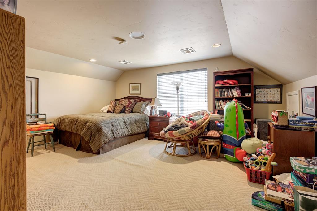 1433 Glenbrook Drive