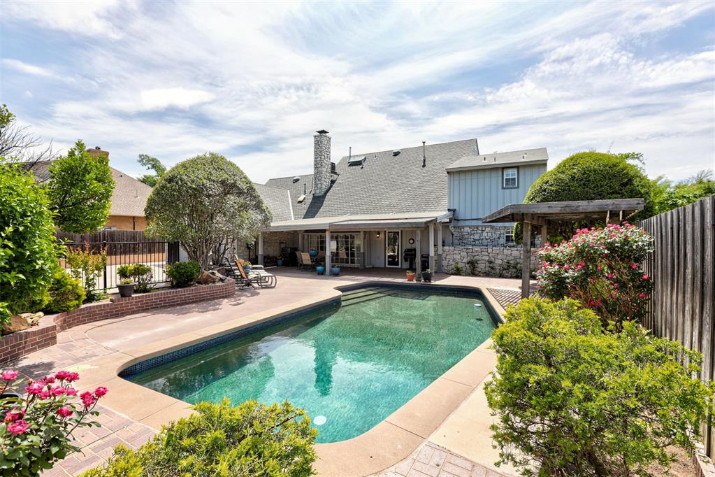 1433 Glenbrook Drive