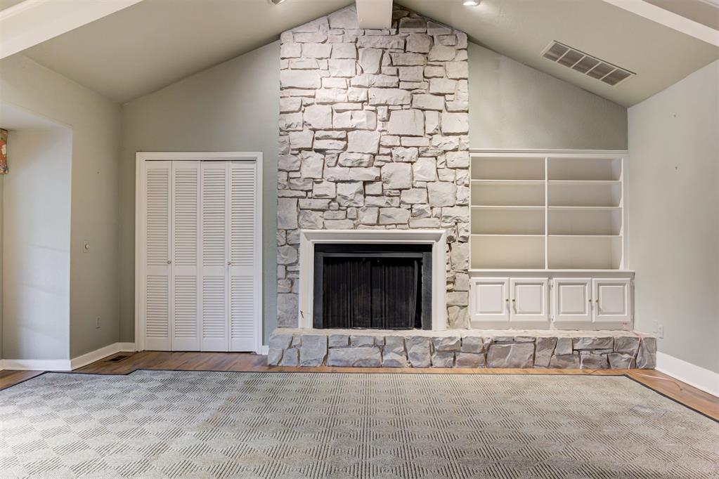 1433 Glenbrook Drive