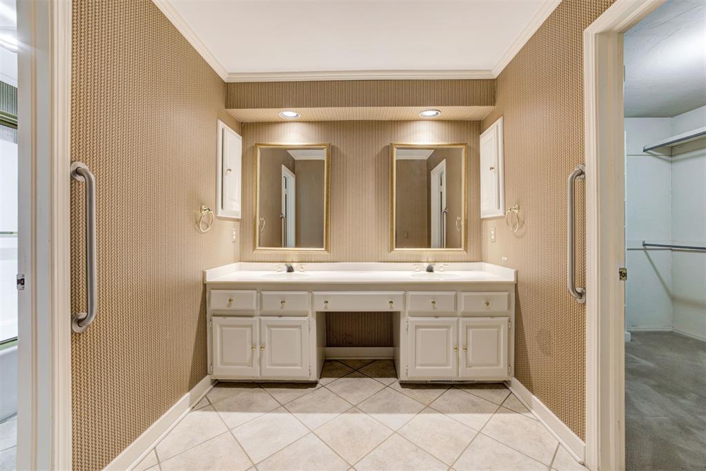1433 Glenbrook Drive